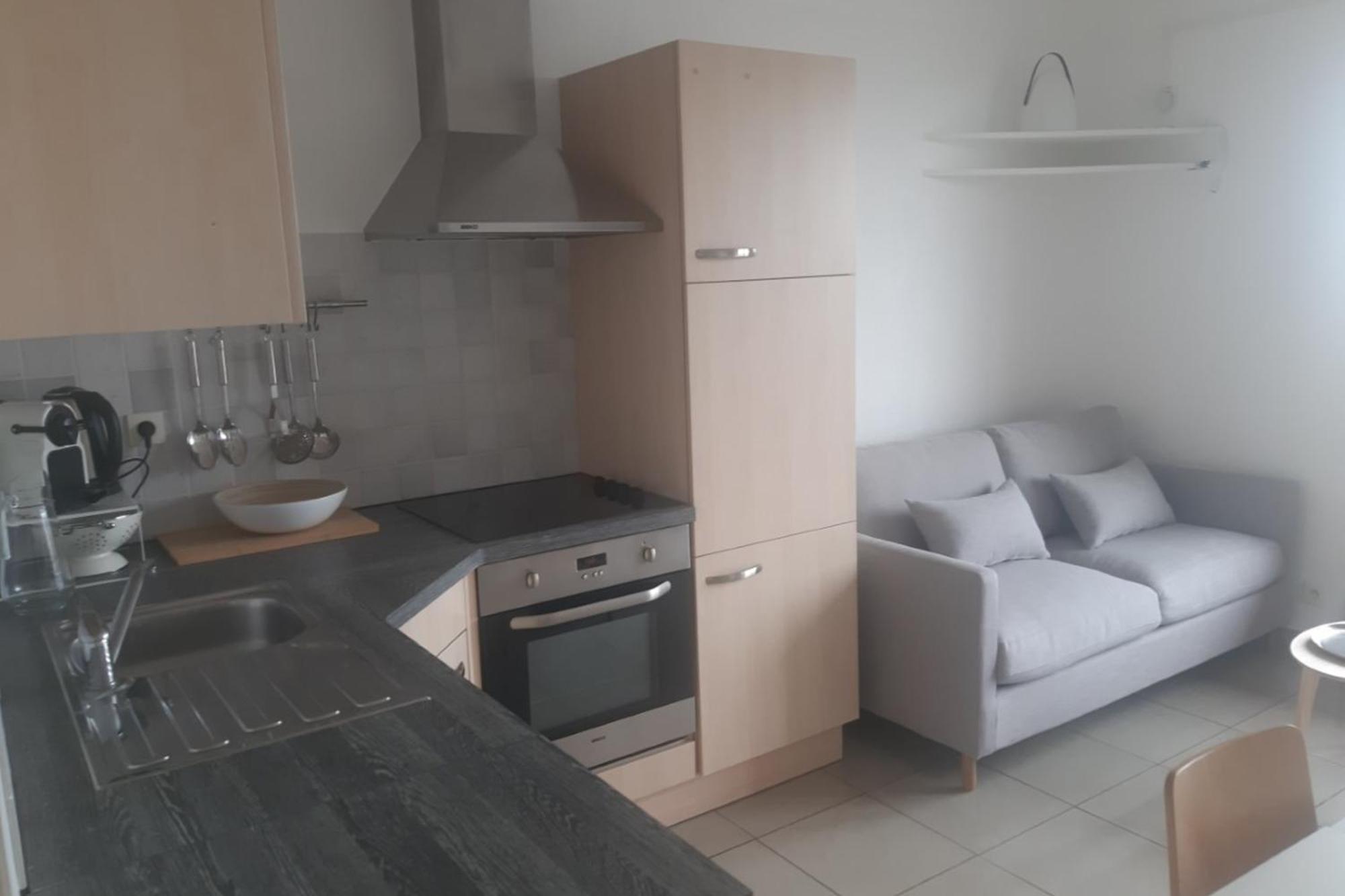 3 Quater Avenue De Chevesnes Apartment