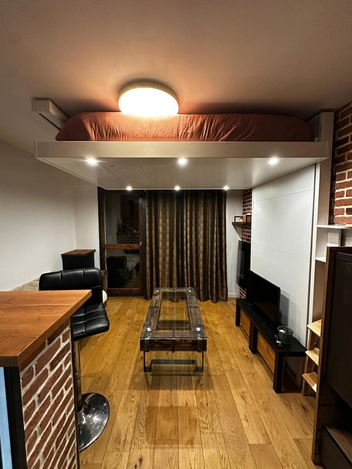 Face Gare Apartment