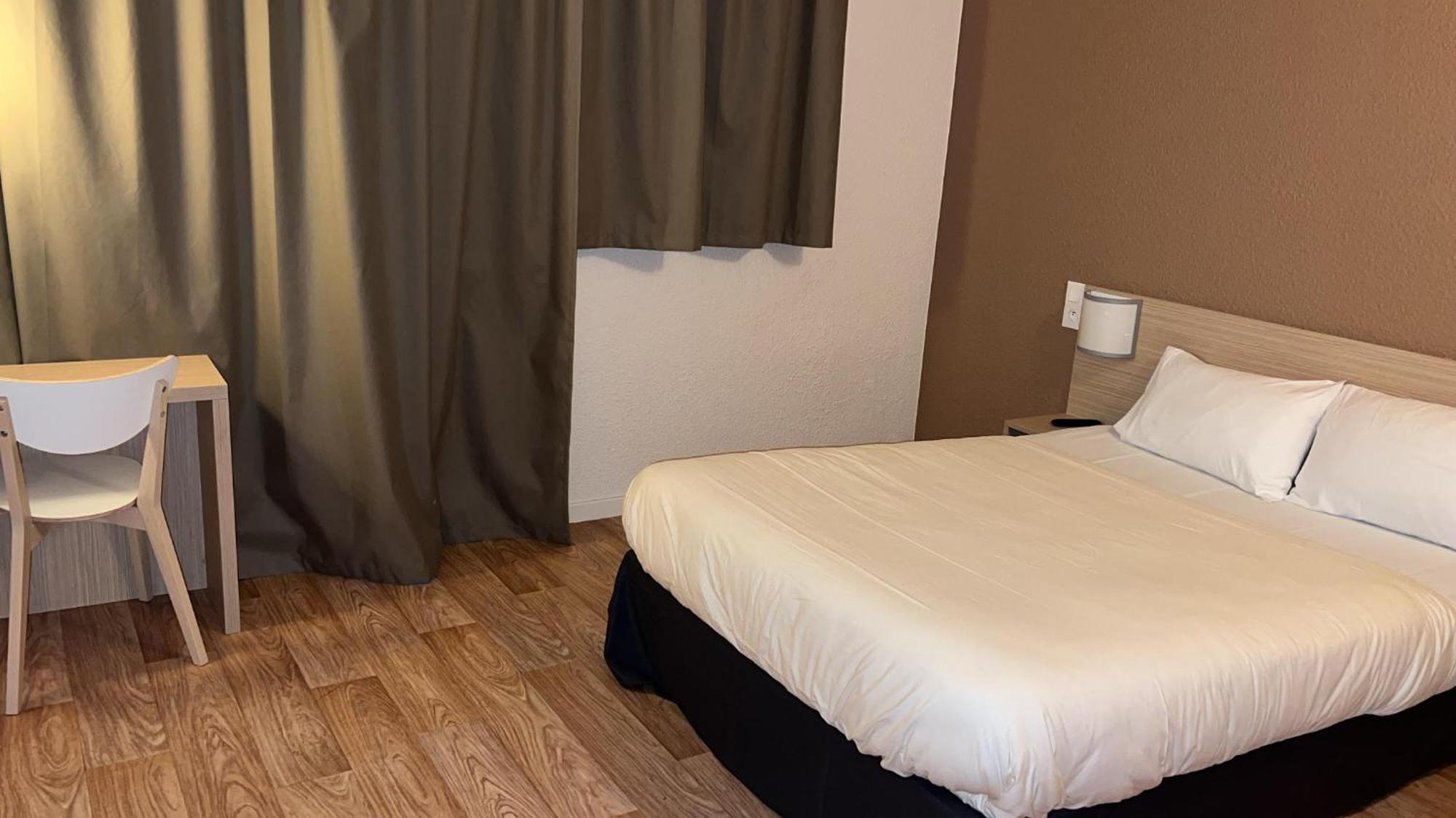 Premiere Classe Cran-gevrier Renove En 2025 Hotel Annecy