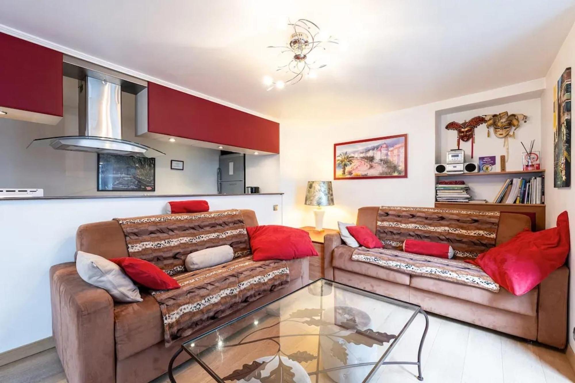Appartement Chaleureux A 63 M² Cheminee