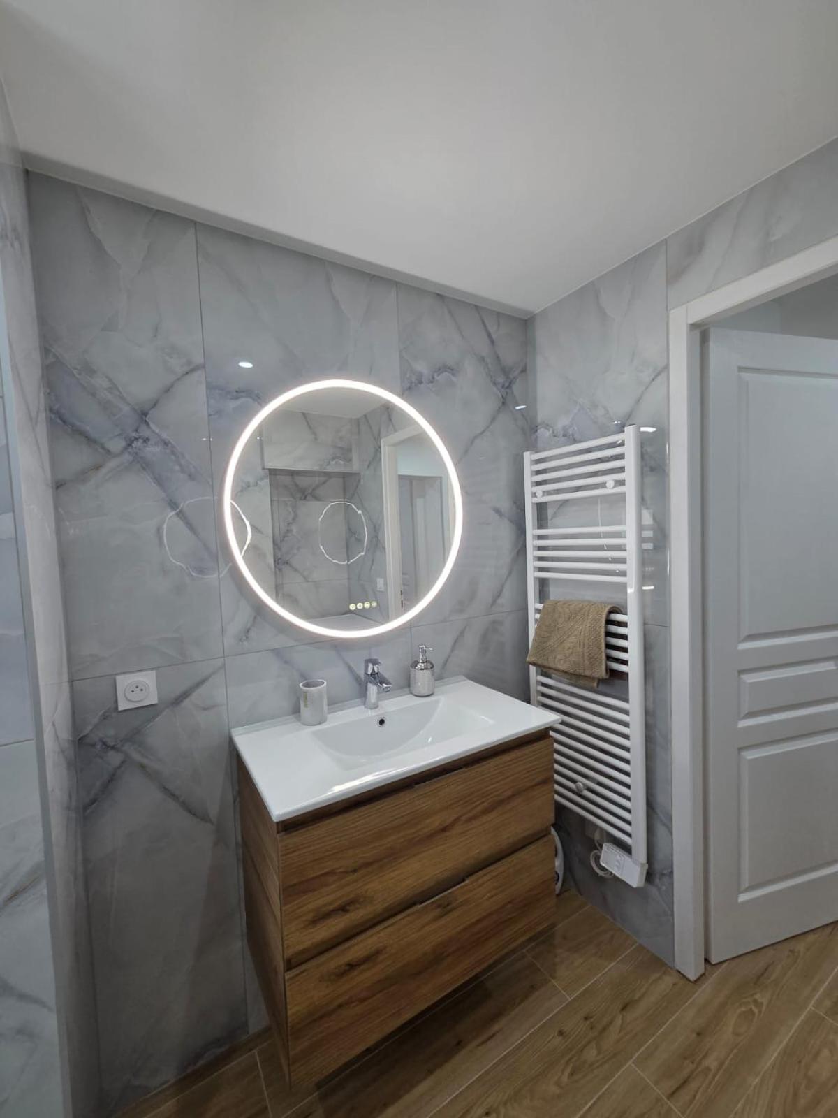 Annecy, Bel Appartement Tres Cosy Avec 2 Chambres Et Une Grande Terrasse Apartamento