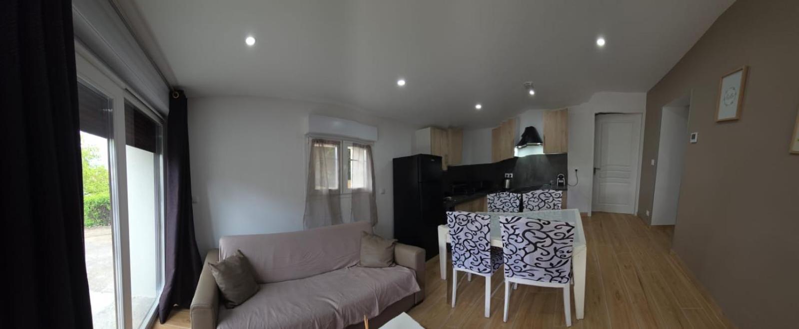 Annecy, Bel Appartement Tres Cosy Avec 2 Chambres Et Une Grande Terrasse Apartamento Annecy