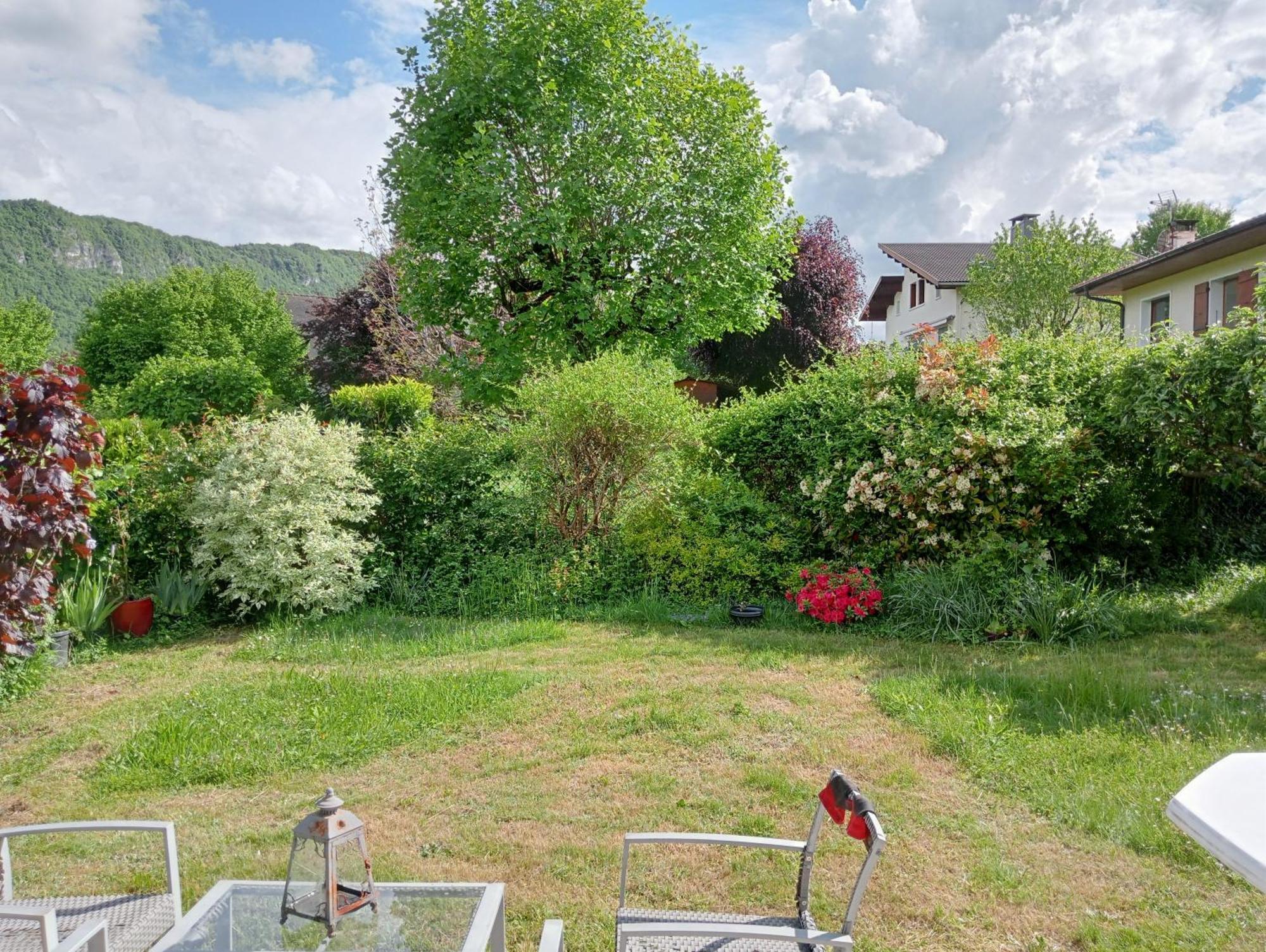 Séjour chez l'habitant Indépendante Pour 1 Personne Sur Jardin Au Calme Annecy
