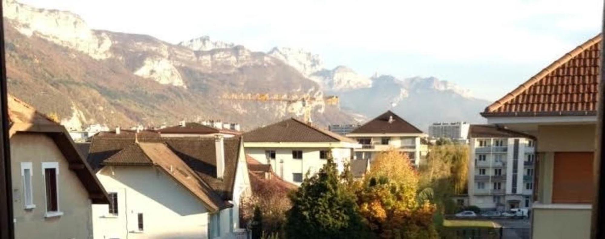 Cozy With Balcony And Mountain View Annecy