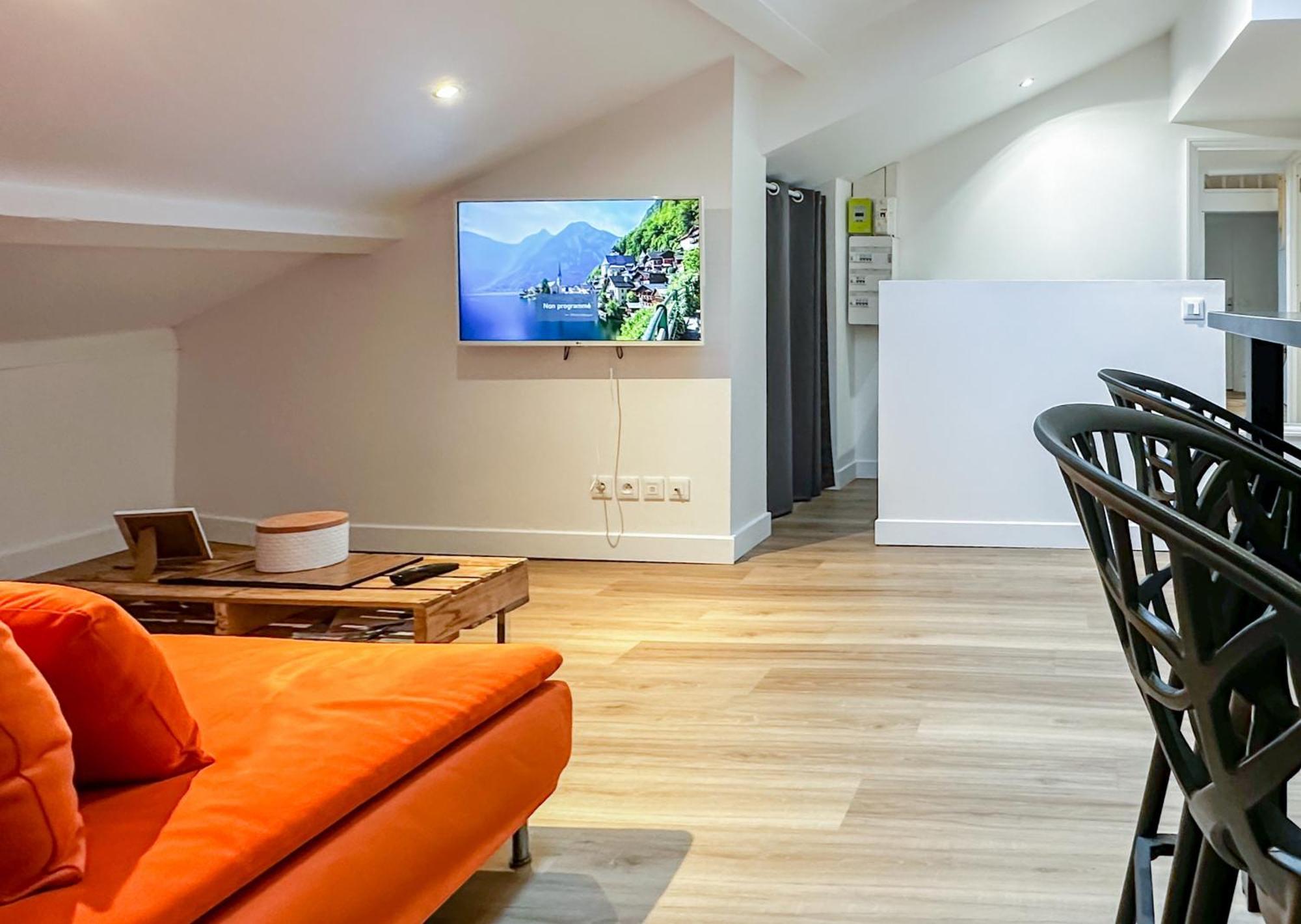 Apartment Atypique Sous Chateau Vieille Ac