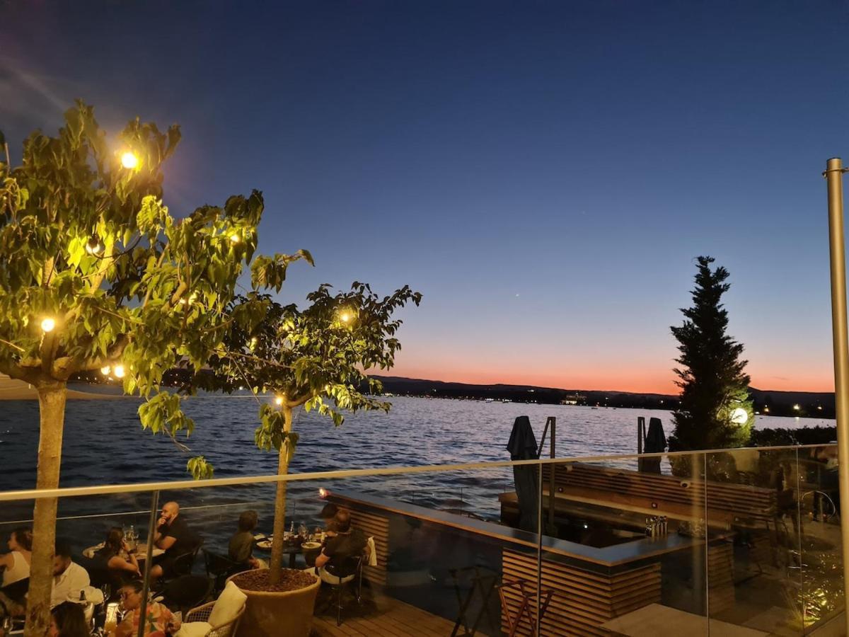 T2, Balcon, Centre Et Lac, Garage, 73M2, Calme Chic Appartement