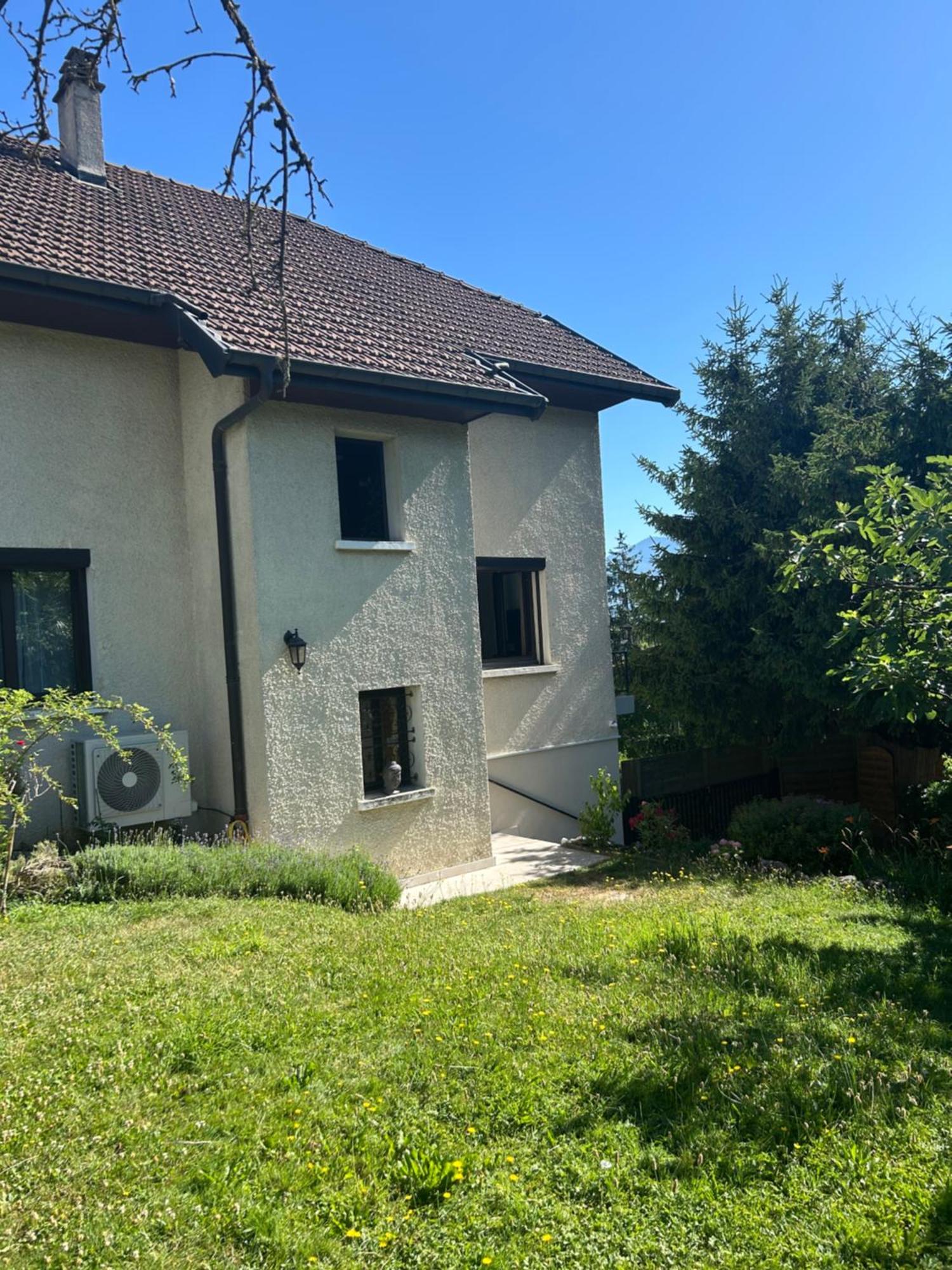 Apartamento Annecy, Bel Appartement Tres Cosy Avec 2 Chambres Et Une Grande Terrasse *