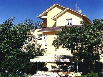 Les Terrasses Hotel 3*
