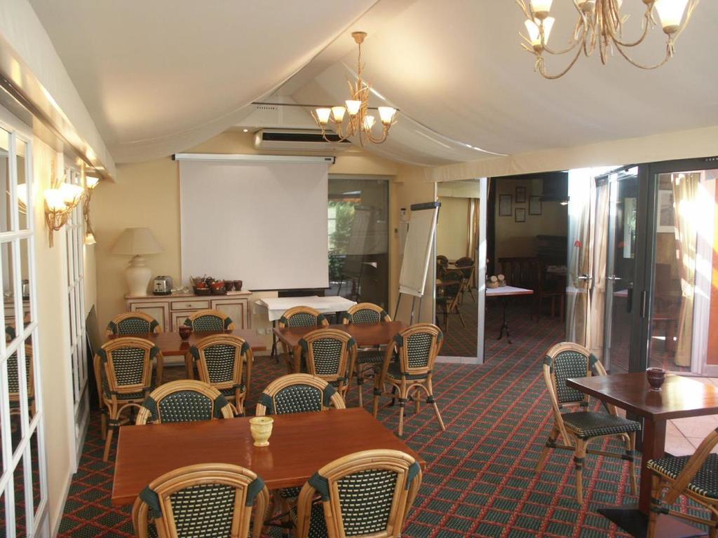 Hotel Le Flamboyant 3*