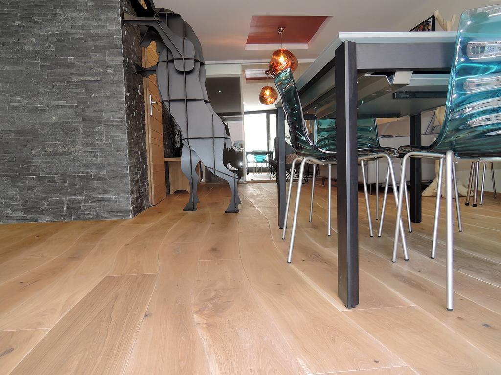 Lofts And Lakes Premium *