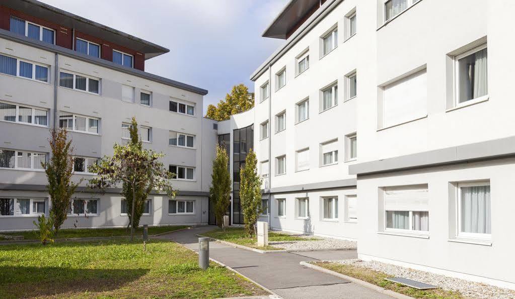 Hotel Seynod 4*