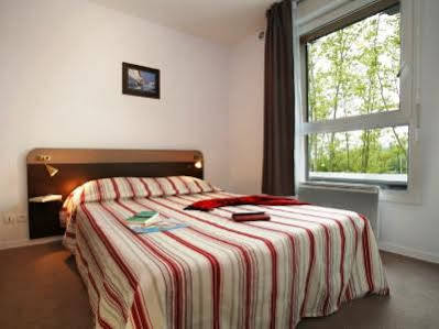 Hotel Seynod 4*