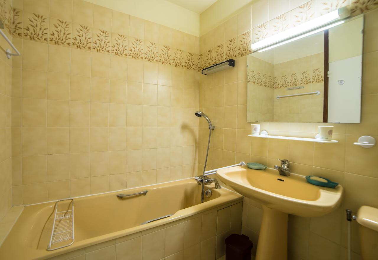 ***eden Parc T2 Vue Lac Avec Tennis Et Piscine *