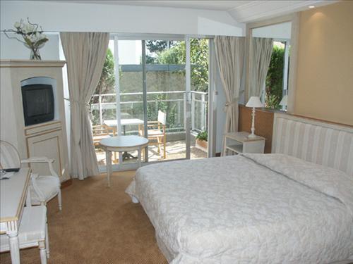 Le Flamboyant Hotel 3*