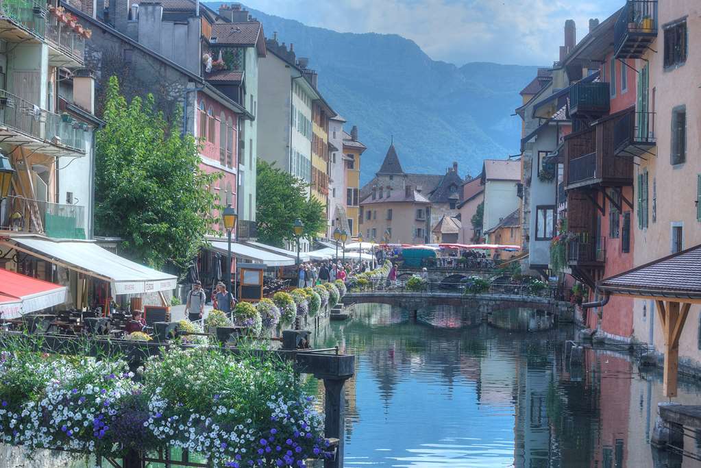 Campanile Centre - Gare Hotel Annecy