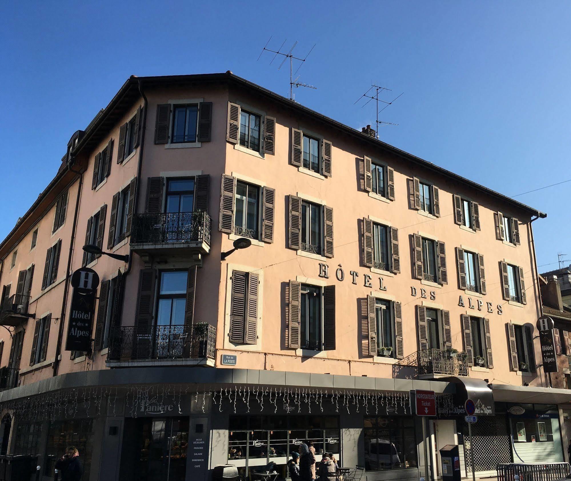 Des Alpes 2* Annecy