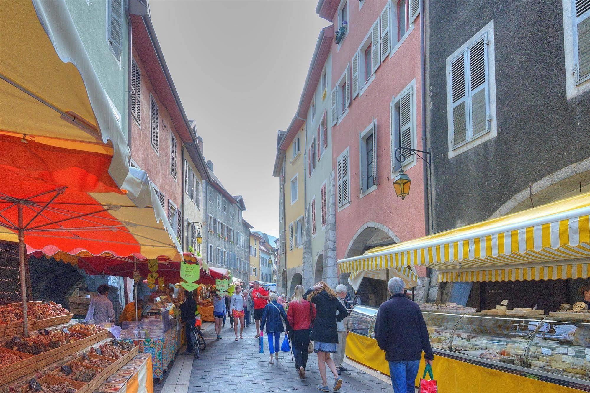 Hotel Campanile Centre - Gare Annecy