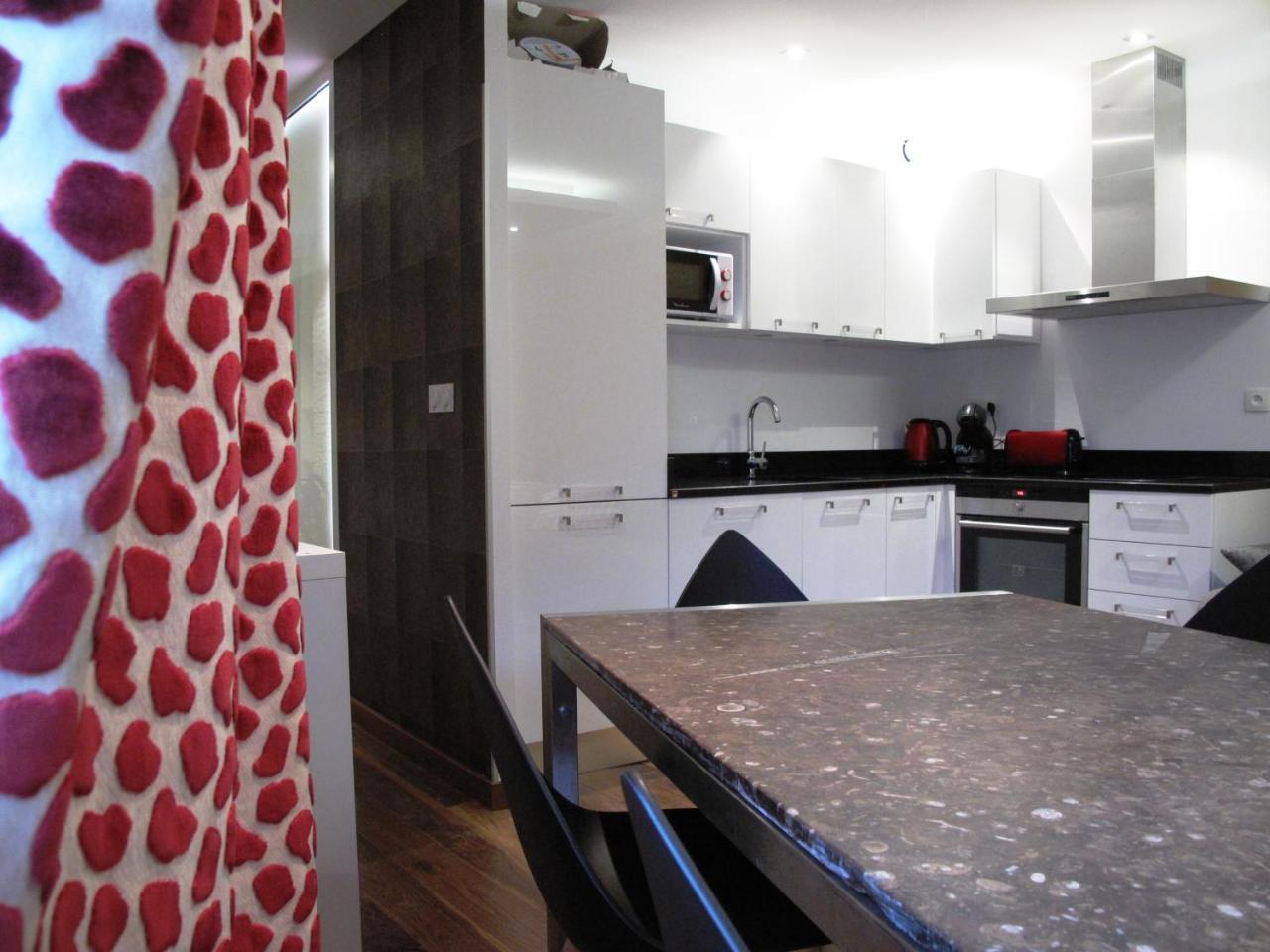 Lofts And Lakes Premium