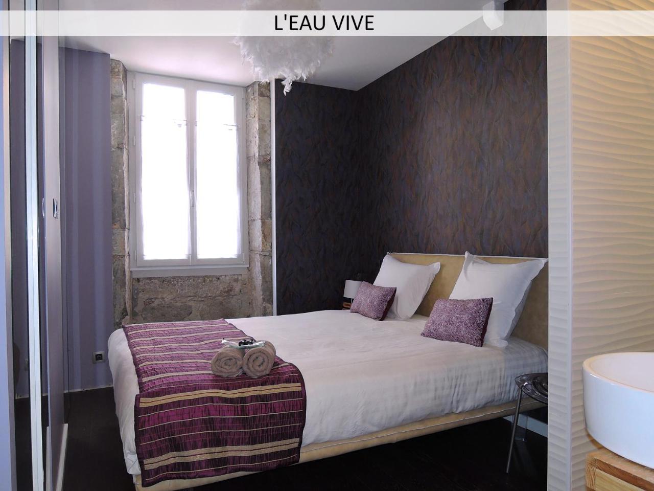 Lofts And Lakes Premium Apartment