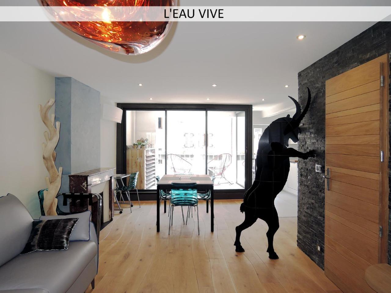 Lofts And Lakes Premium *