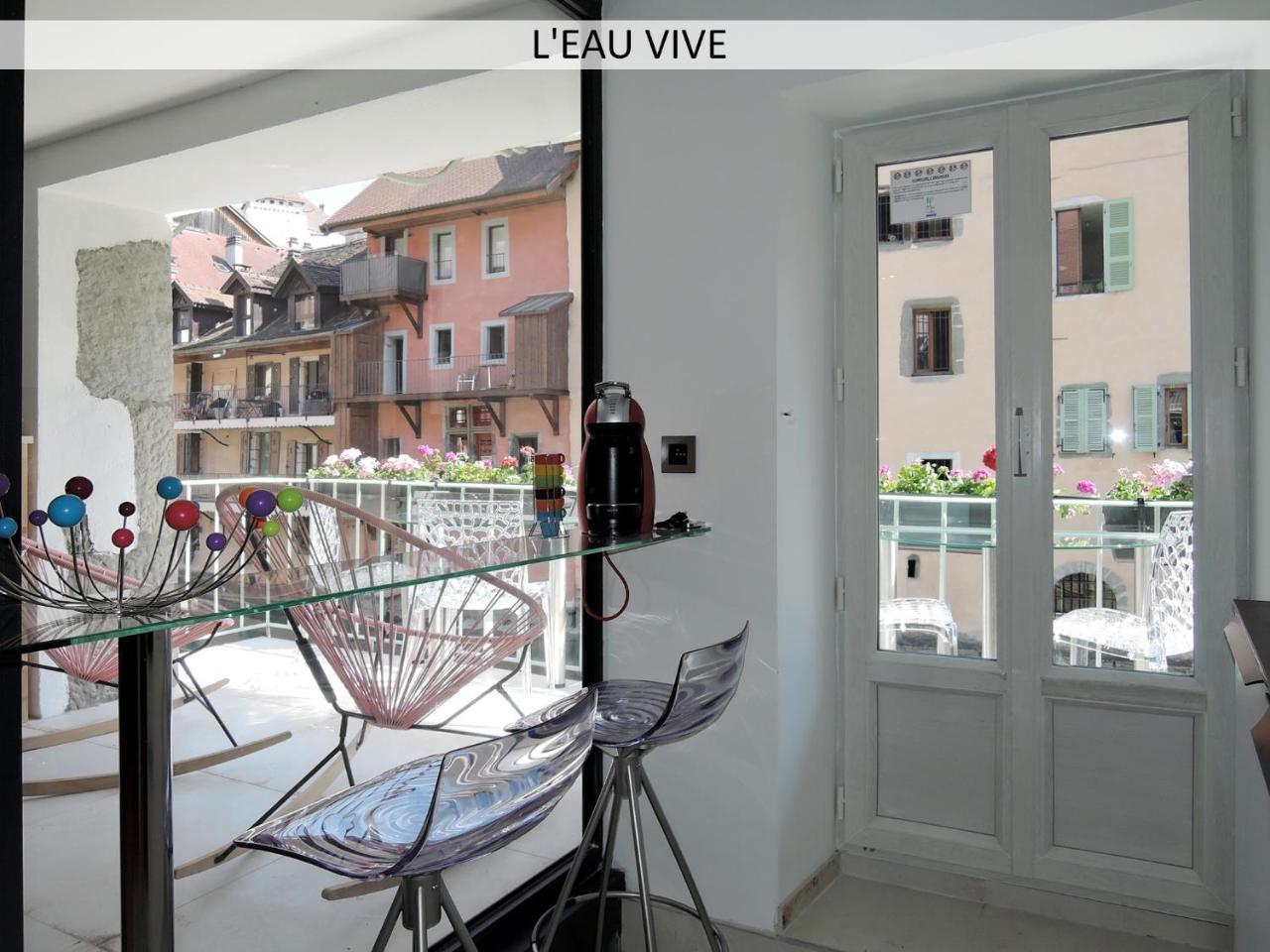 Apartment Lofts And Lakes Premium
