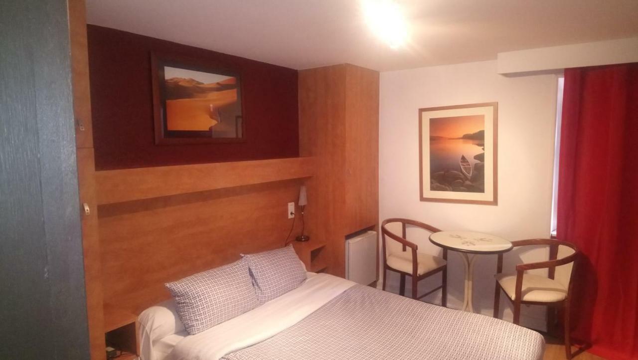 Hotel De Savoie 2*