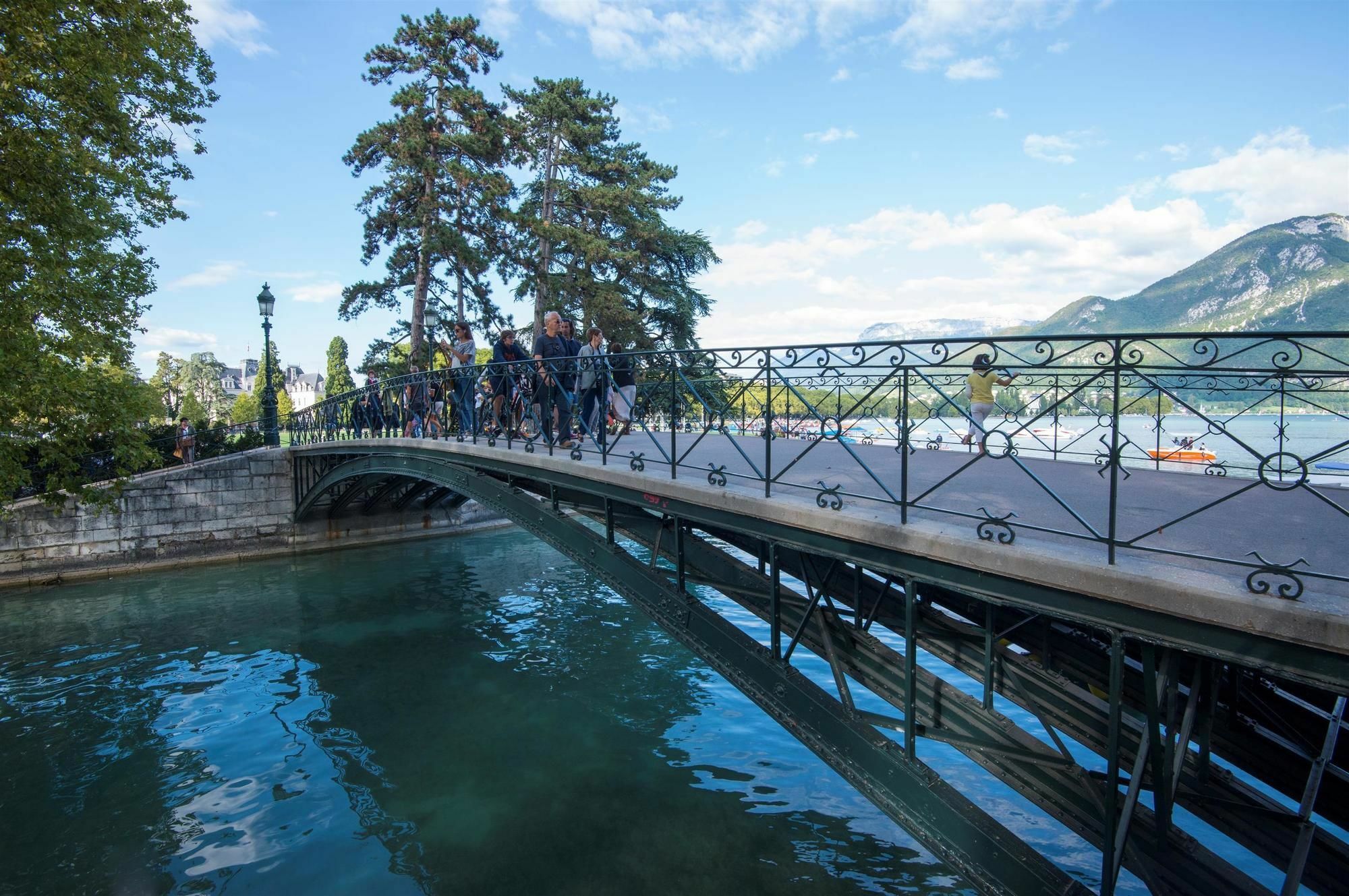 Hotel Campanile - Cran Gevrier 3*