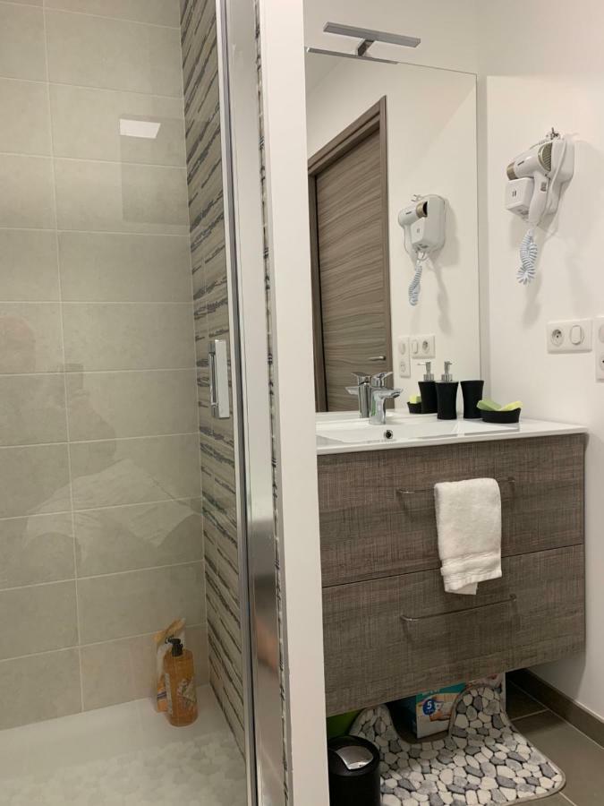 Rayan 4 Etoiles - Proche & Vieille Ville, Garage Prive, Secteur Recherche