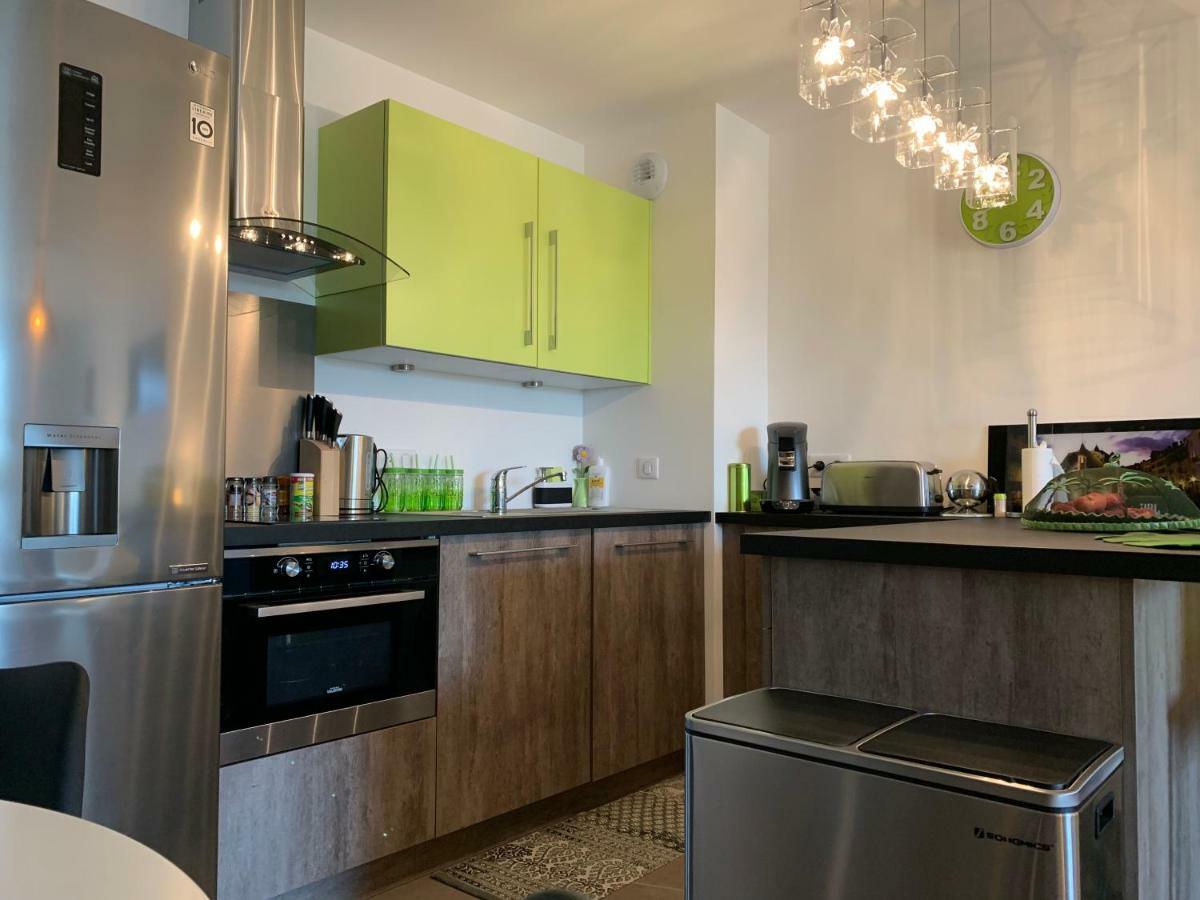 Rayan 4 Etoiles - Proche & Vieille Ville, Garage Prive, Secteur Recherche Apartment