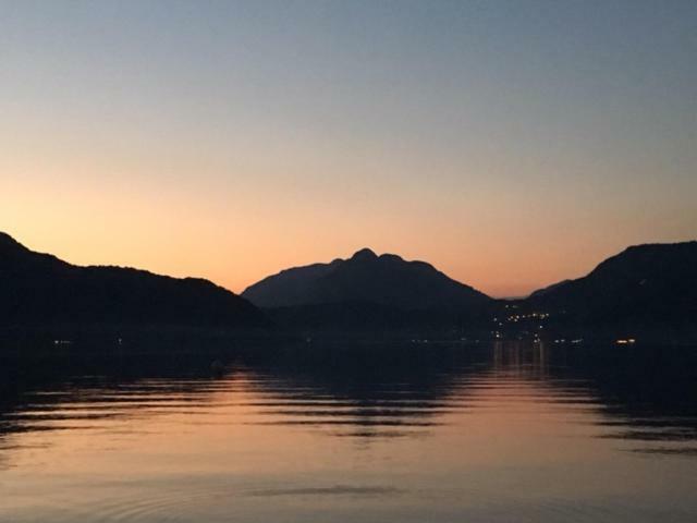 Acampamento Lakeside Cabin Annecy