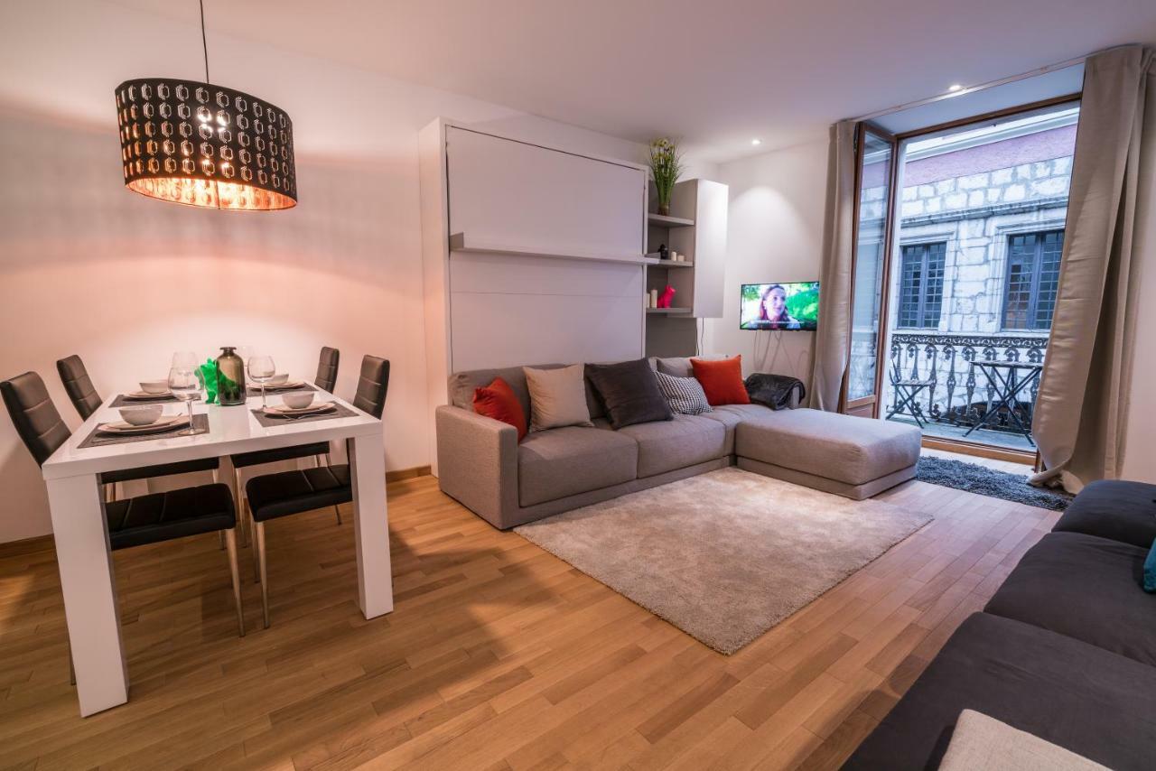Le Balcon De La Vieille Apartment