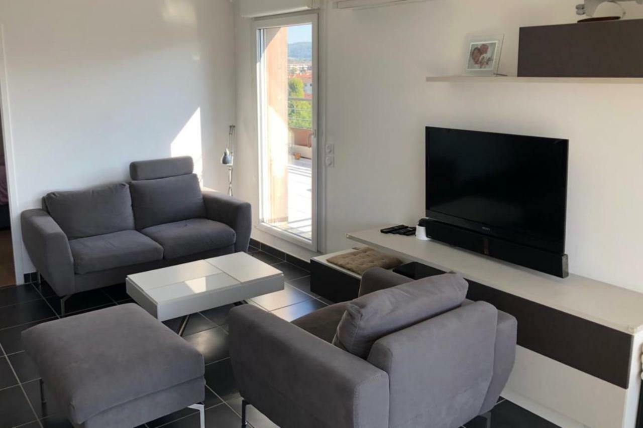 Penthouse Flat South-facing Terrace - Welkeys *