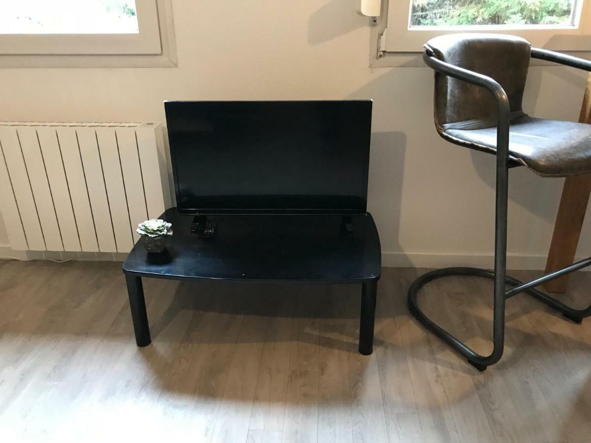 Joli Studio - 10 Min A Pied Du Lac Apartment *