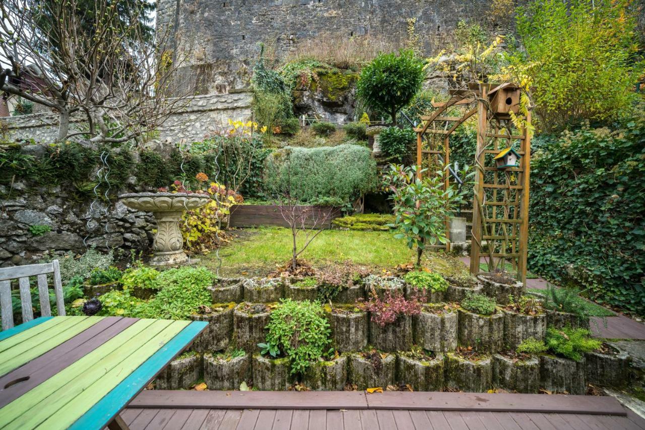 High Gardens *
