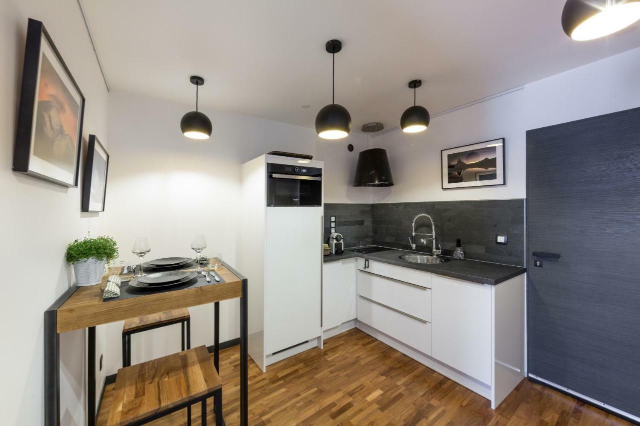 Les Sainte Claire Apartment
