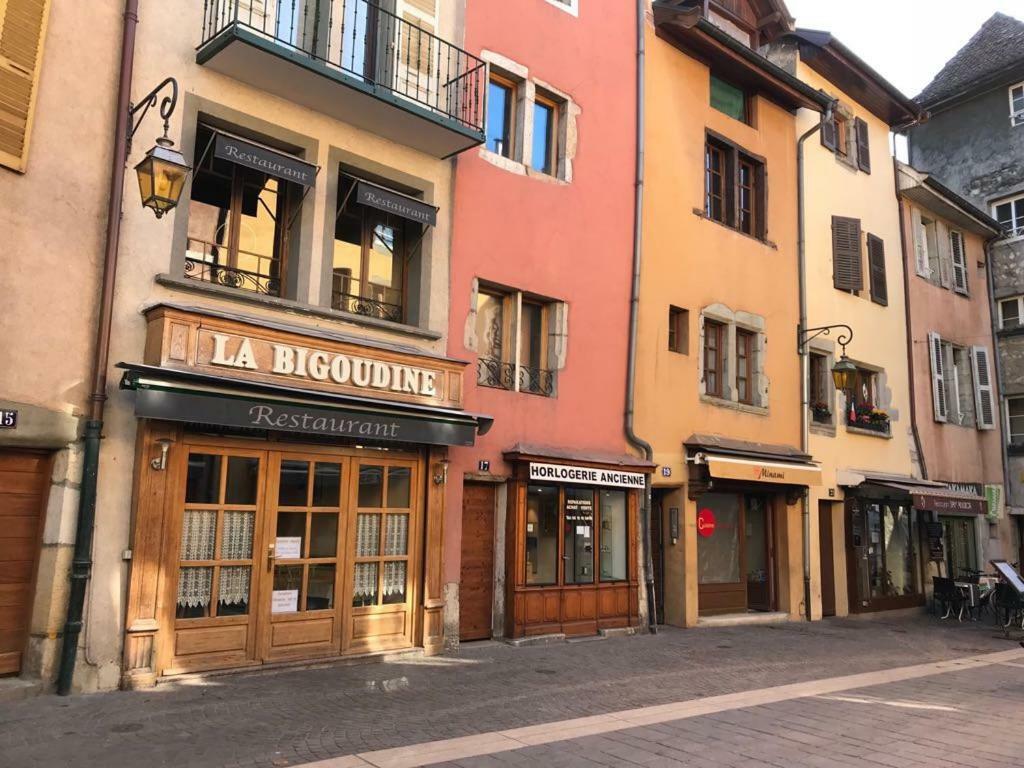L'authentik, Charme Et Confort En Vieille Appartement Annecy