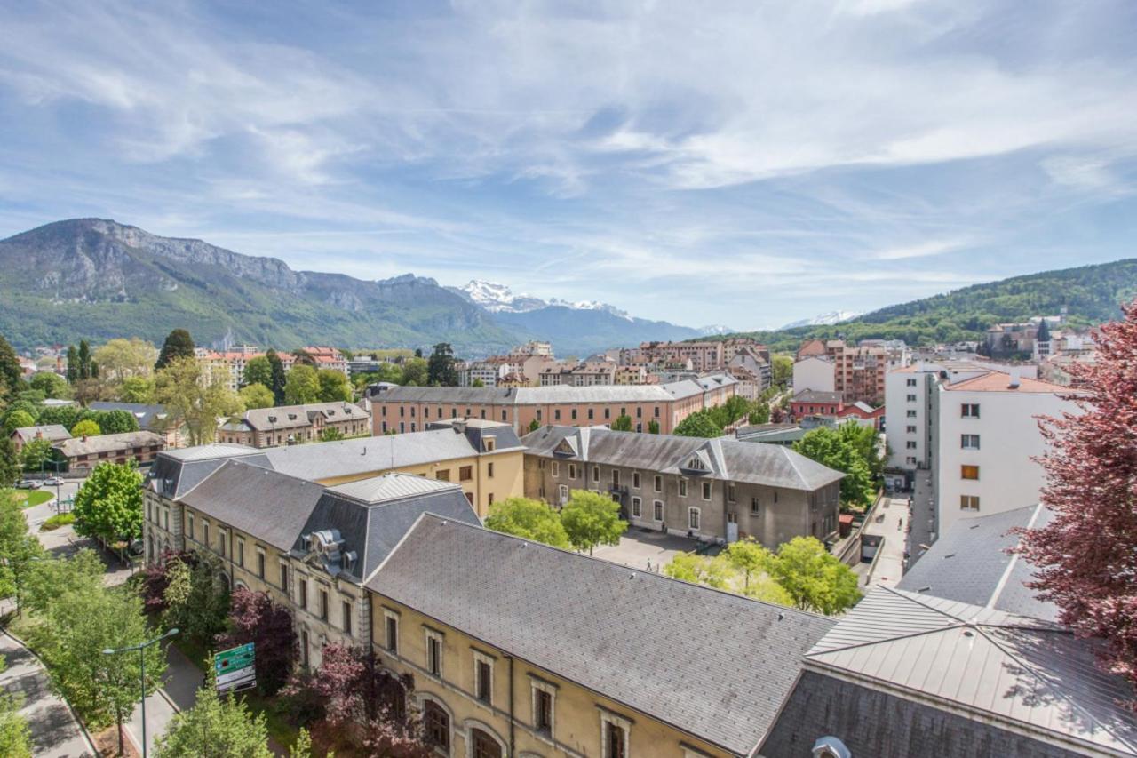 Modern 1br With Terrace And A Breathtaking View In Apartment Annecy