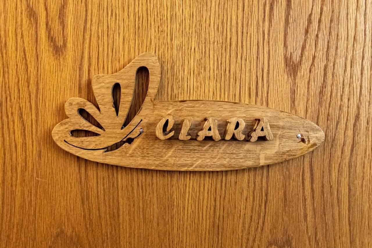 Clara's