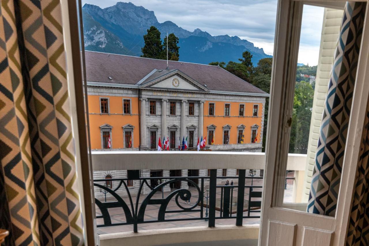 L'annexe Du Chateau