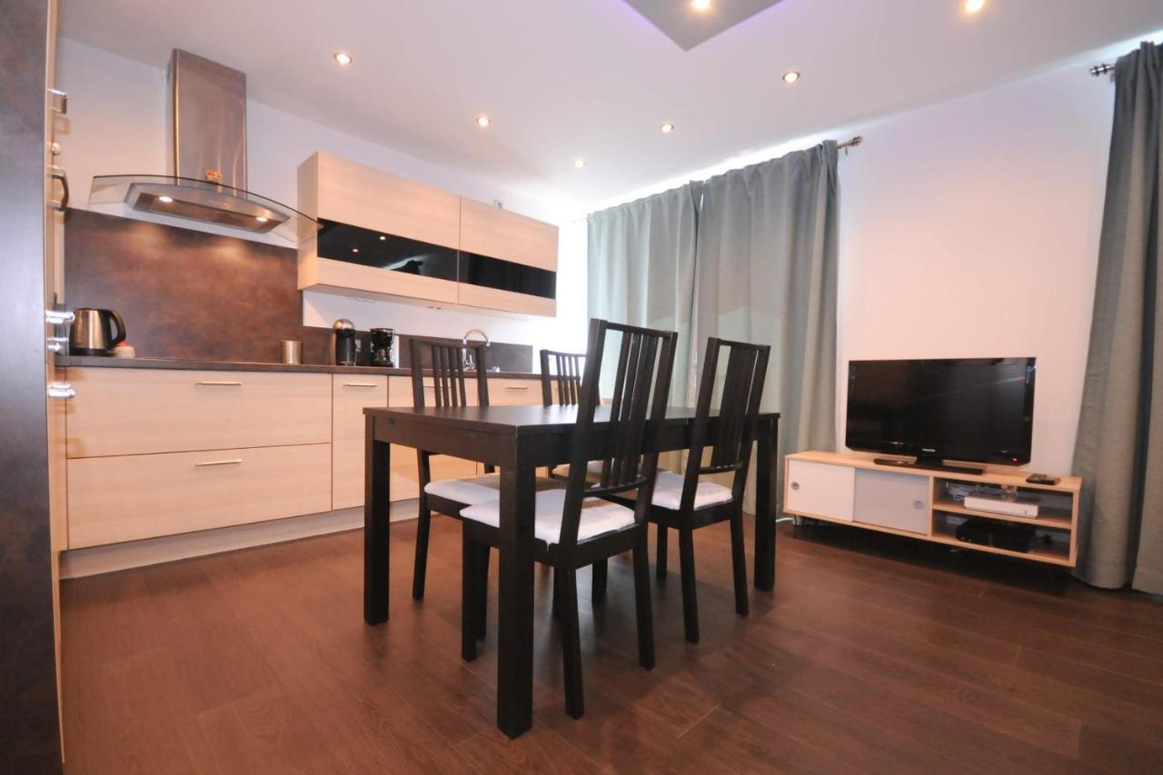 Apartment Le Grand Large - Parking & Balcony By The Lake Modern Bright *