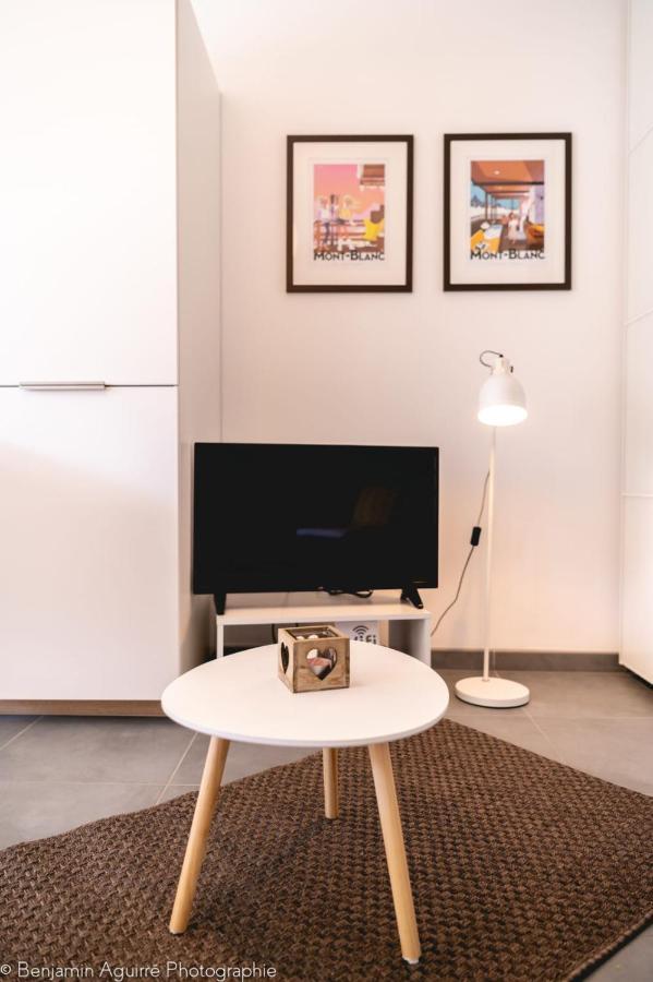 Apartment Aniciaca - Recent With Private And Secure Parking Annecy