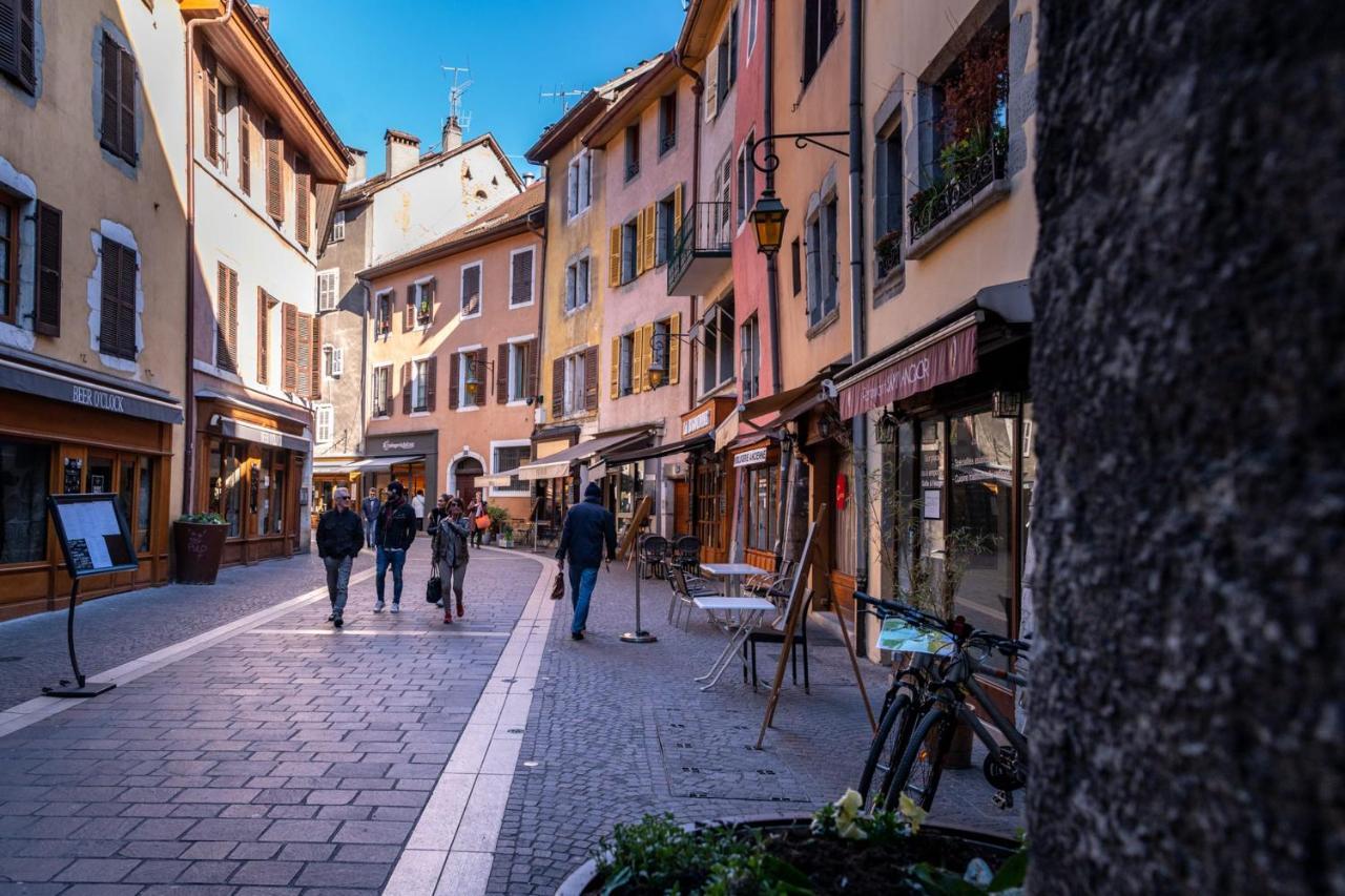 Aniciaca - Recent With Private And Secure Parking Apartment Annecy