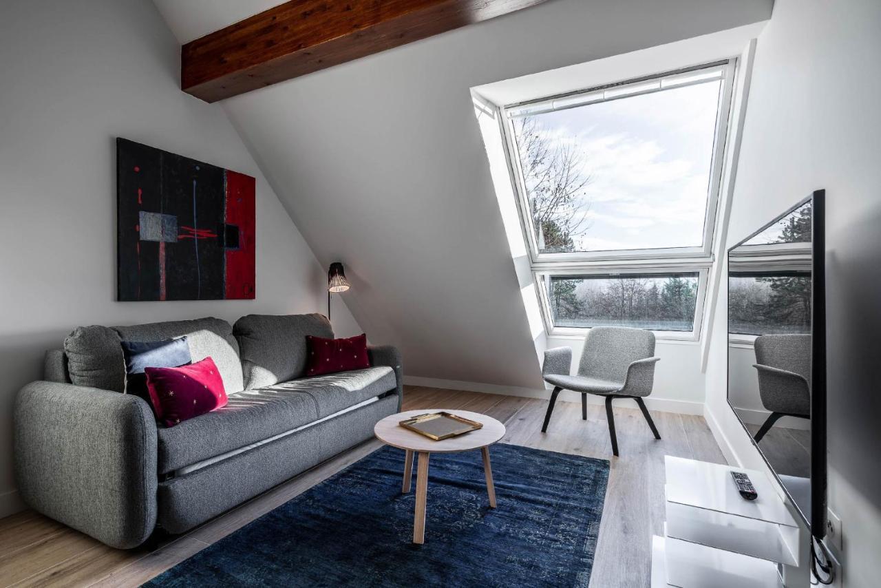 La Grange Des Peres Aparthotel