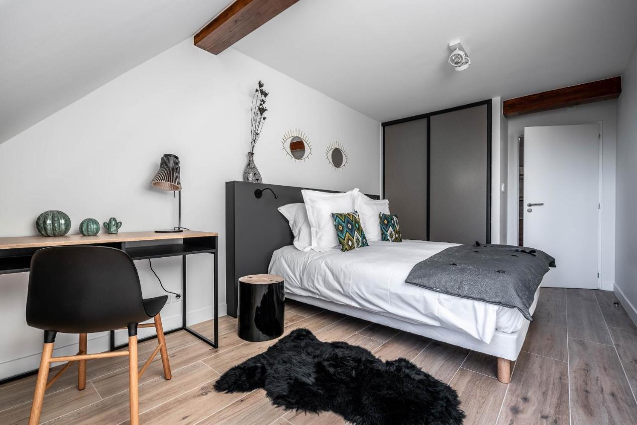 La Grange Des Peres Aparthotel 2*