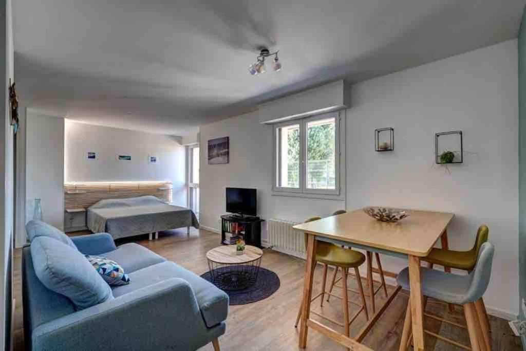 Apartment Le 35 - Charme, Parking & Proche *